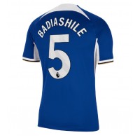 Camisa de Futebol Chelsea Benoit Badiashile #5 Equipamento Principal 2023-24 Manga Curta